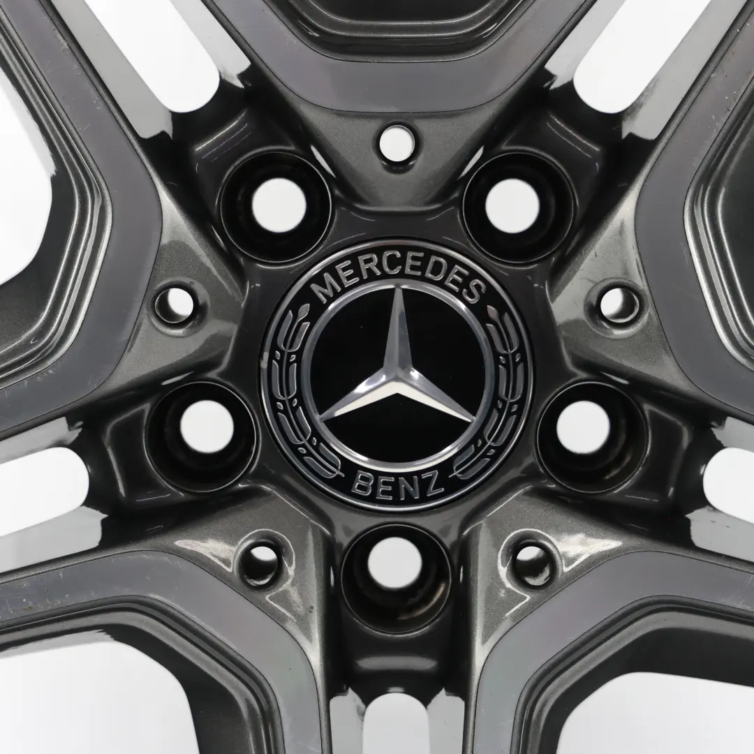 Cerchione Lega AMG 18" ET:44 7.5J 5 Doppia Raggio per Mercedes W205 con numero di parte A2054019500 Mercedes W205 Cerchione Lega AMG 18" ET:44 7.5J 5 Doppia Raggio - SKU A2054019500-4 - Numero di parte A2054019500