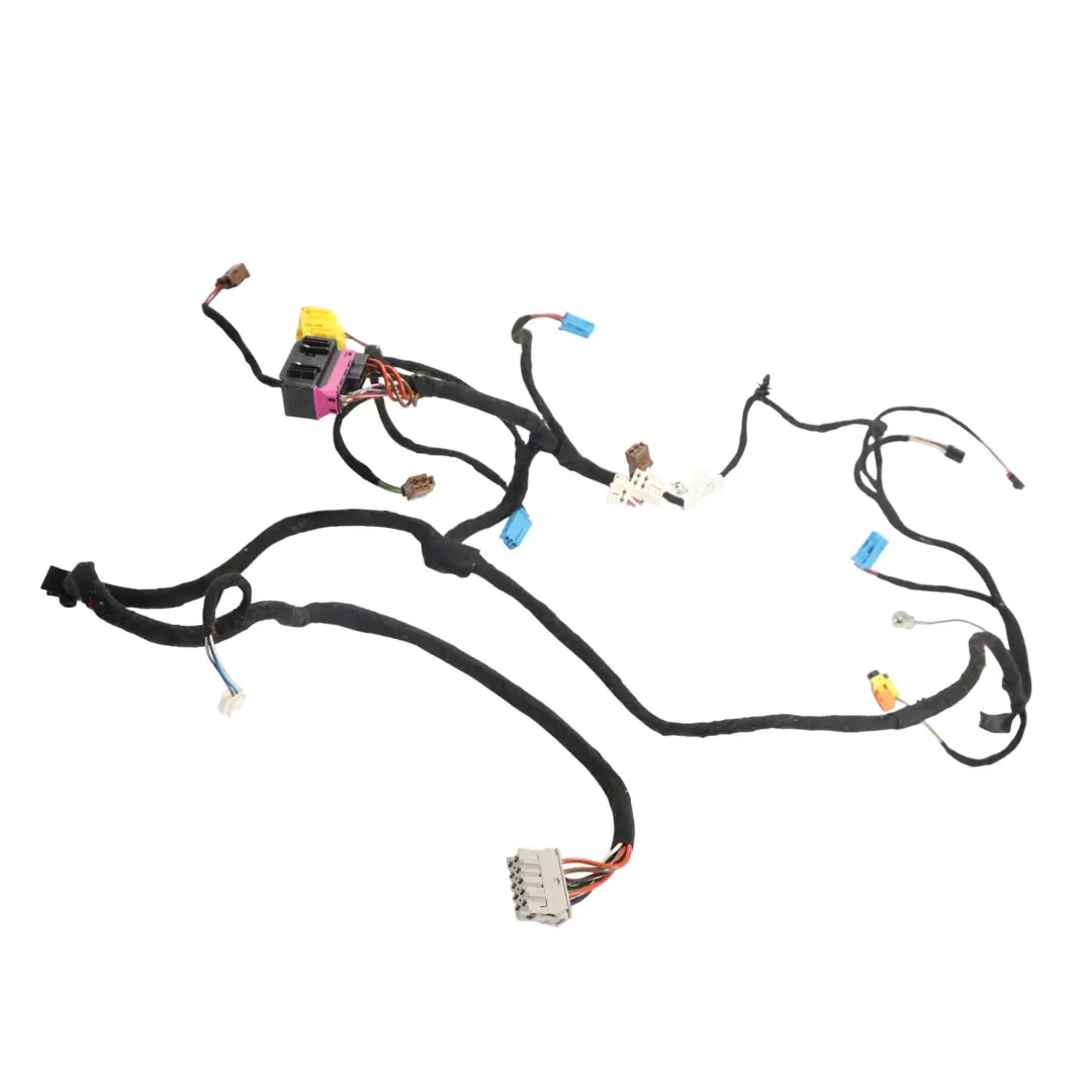 Cableado Asiento Delantero Derecho para Mercedes C-Class S205 con número de pieza A2054406537 Mercedes C-Class S205 Cableado Asiento Delantero Derecho - SKU A2054406537 - Número de pieza A2054406537