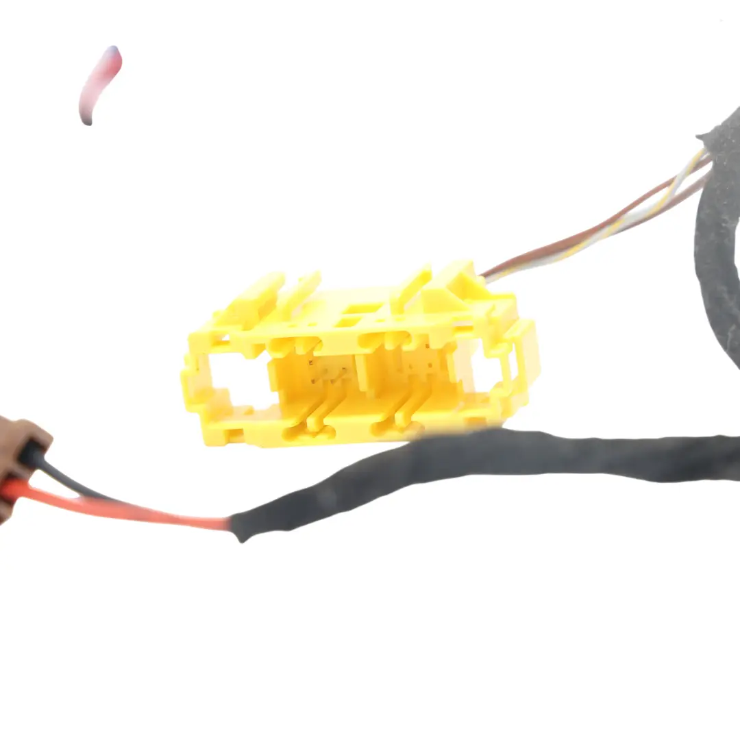 Cableado Asiento Delantero Derecho para Mercedes C-Class S205 con número de pieza A2054406537 Mercedes C-Class S205 Cableado Asiento Delantero Derecho - SKU A2054406537 - Número de pieza A2054406537