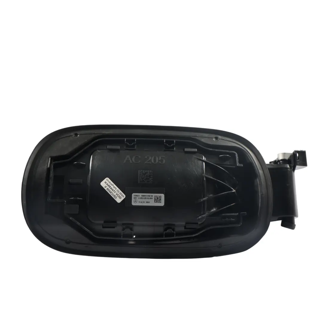 Alloggiamento Tappo Serbatoio Carburante Benzina per Mercedes C205 con numero di parte A2056304504 Mercedes C205 Alloggiamento Tappo Serbatoio Carburante Benzina - SKU A2056304504 - Numero di parte A2056304504