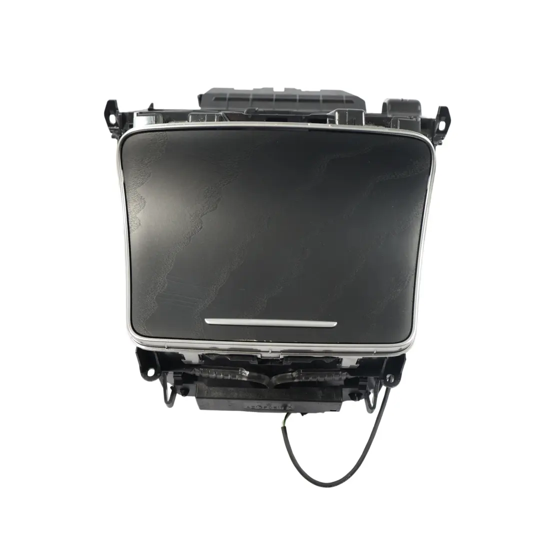 Moldura Central Consola Conjunto Interior para Mercedes W205 con número de pieza A2056806811 Mercedes W205 Moldura Central Consola Conjunto Interior - SKU A2056806811-1 - Número de pieza A2056806811