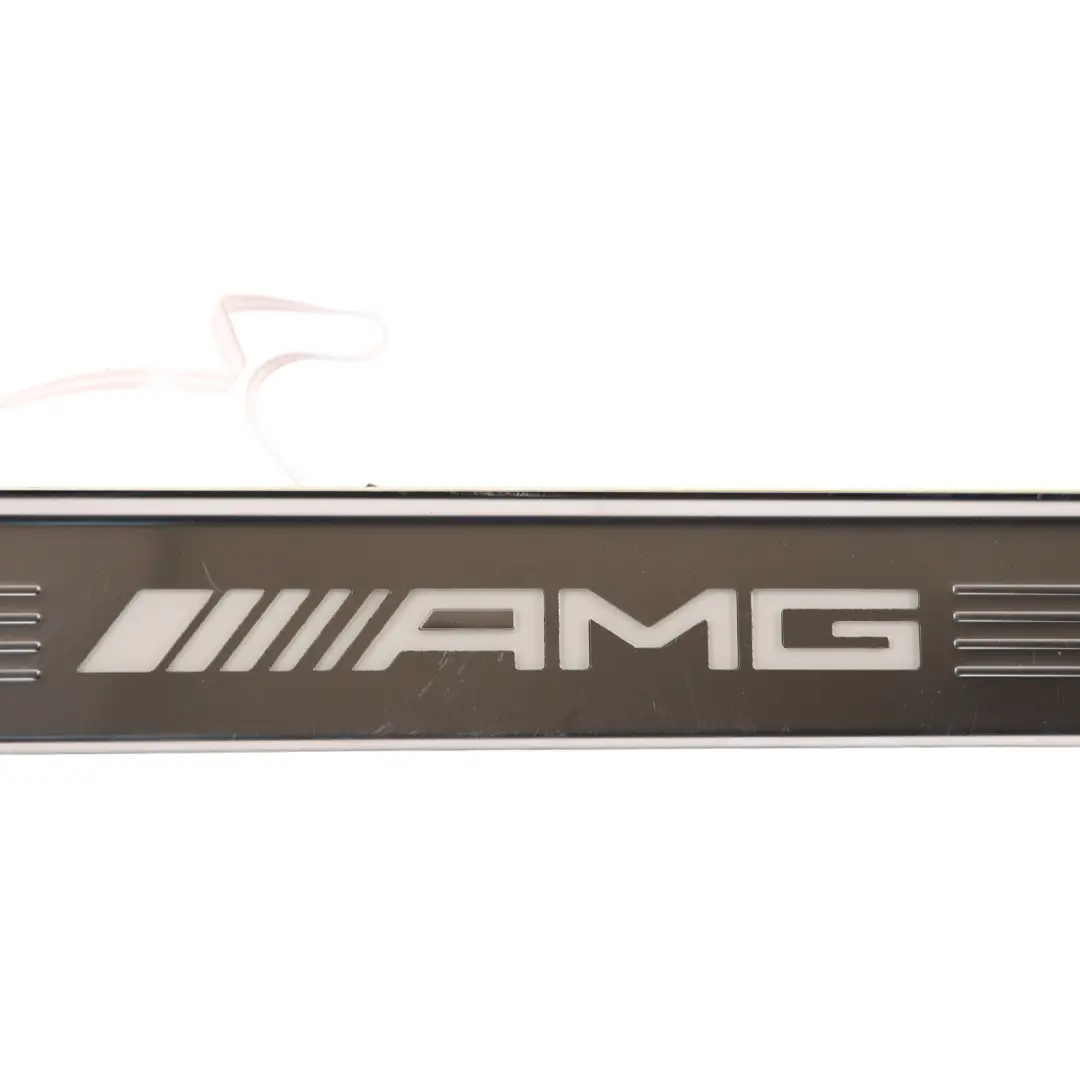 Garniture Seuil Porte Avant Gauche LED pour Mercedes C205 Coupe à propos du numéro de pièce A2056809108 Mercedes C205 Coupe Garniture Seuil Porte Avant Gauche LED - SKU A2056809108 - Numéro de pièce A2056809108