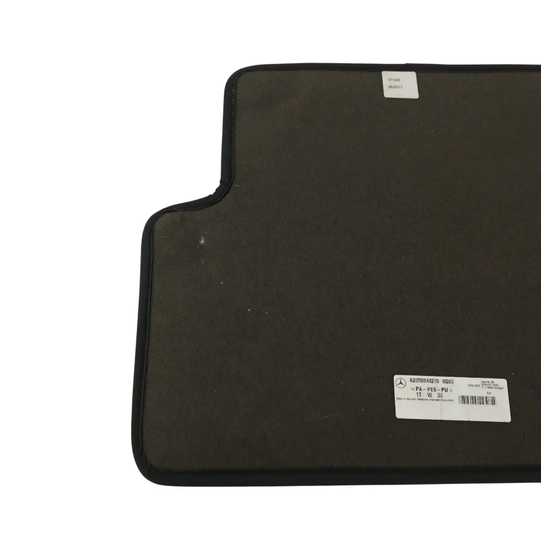Tappetini Posteriori Sinistro Destro SET per Mercedes W205 AMG con numero di parte A2056844300 Mercedes W205 AMG Tappetini Posteriori Sinistro Destro SET - SKU A2056844300-1 - Numero di parte A2056844300