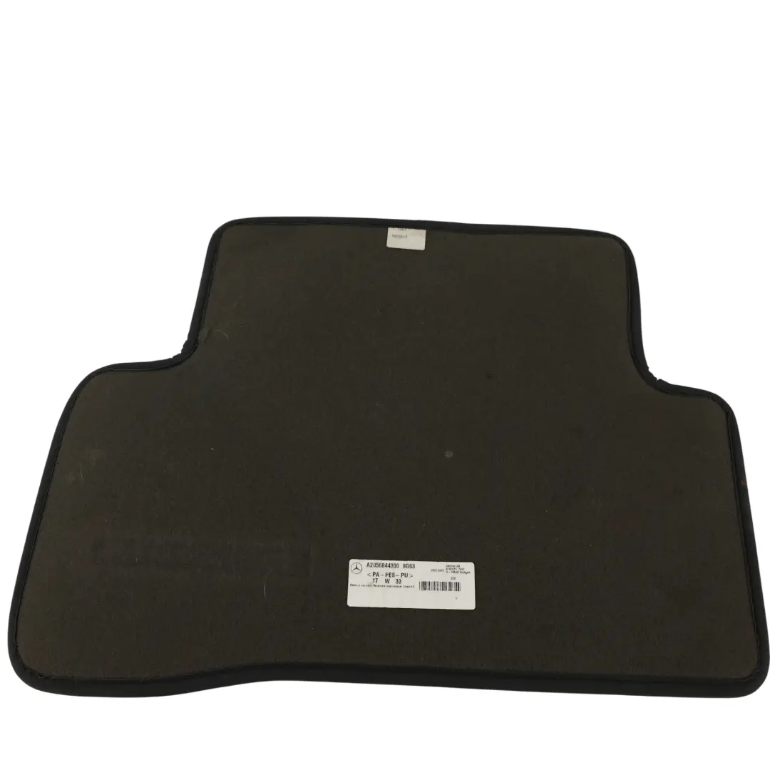 Alfombrillas Suelo Traseras Izquierda Derecha SET para Mercedes W205 AMG con número de pieza A2056844300 Mercedes W205 AMG Alfombrillas Suelo Traseras Izquierda Derecha SET - SKU A2056844300-1 - Número de pieza A2056844300