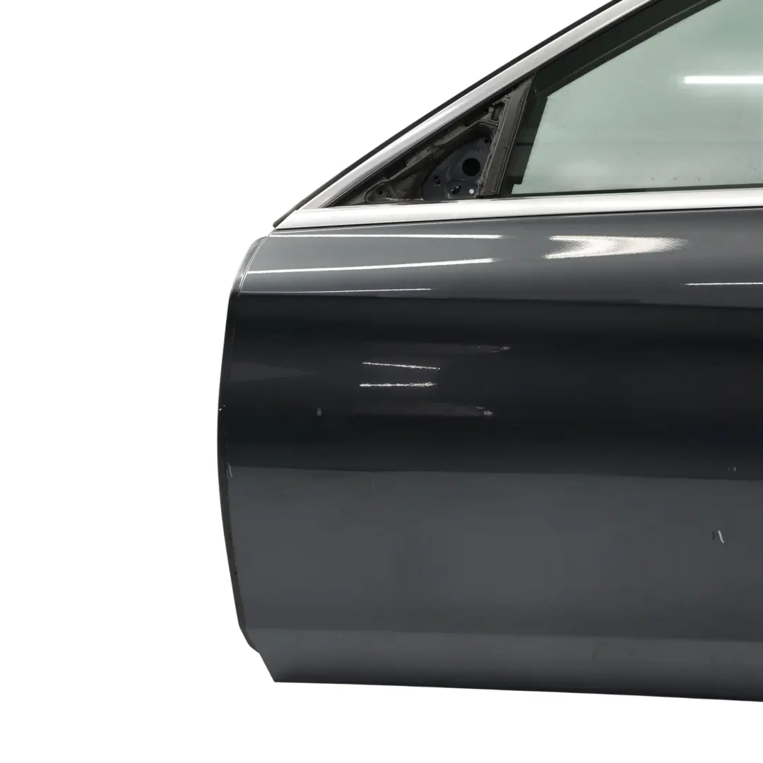 Mercedes W205 Porte Avant Gauche Gris Tenorite Métallisé 755 - SKU A2057200105-TNG1 - Numéro de pièce A2057200105