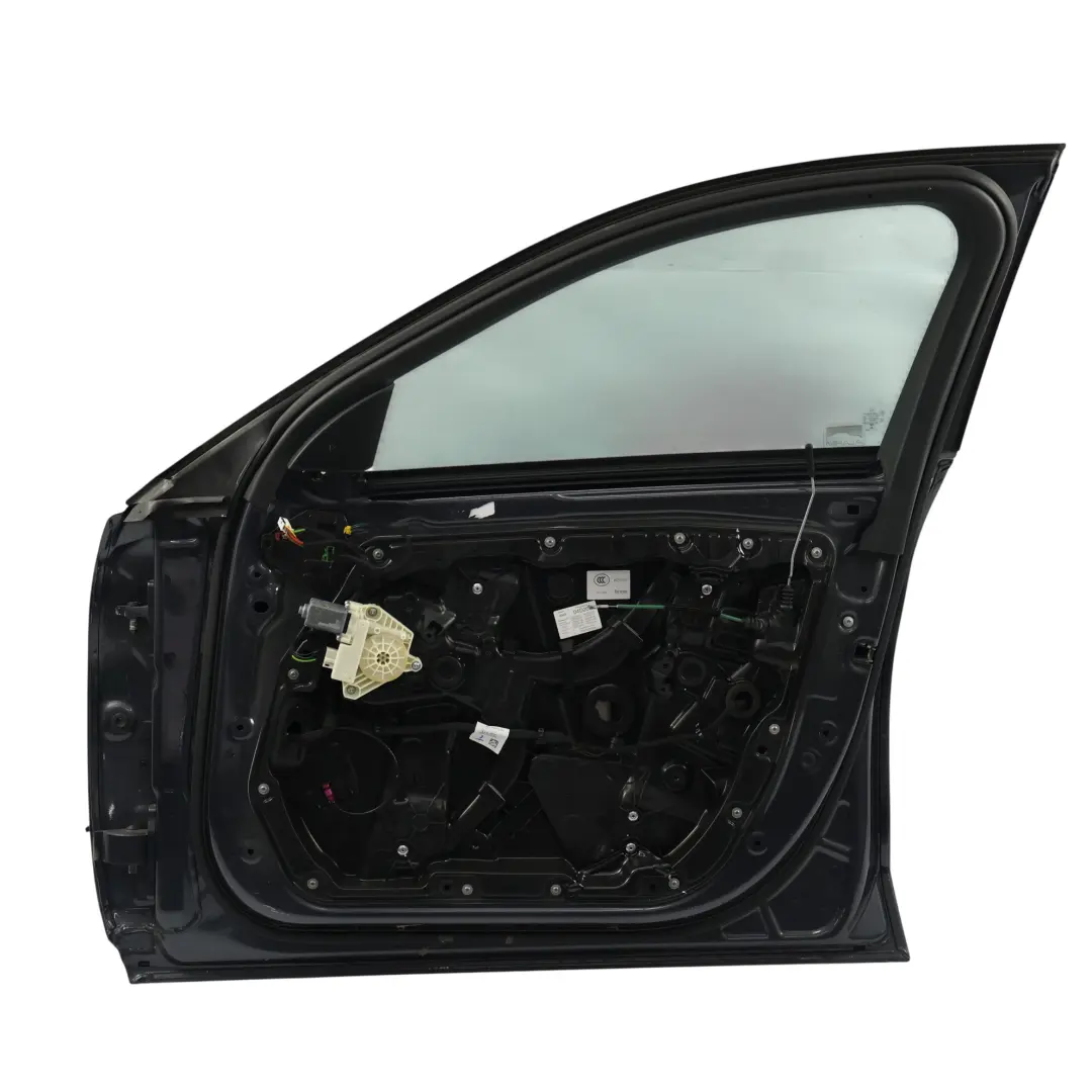 Mercedes W205 Puerta Delantera Derecha Tenorite Grey Metallic - 755 - SKU A2057200205-TNG - Número de pieza A2057200205