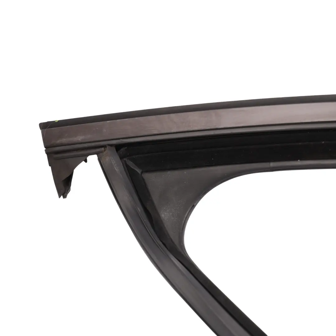 Cadre Fenêtre Avant Porte Droite Moulure Joint pour Mercedes W205 à propos du numéro de pièce A2057254600 Mercedes W205 Cadre Fenêtre Avant Porte Droite Moulure Joint - SKU A2057254600-1 - Numéro de pièce A2057254600