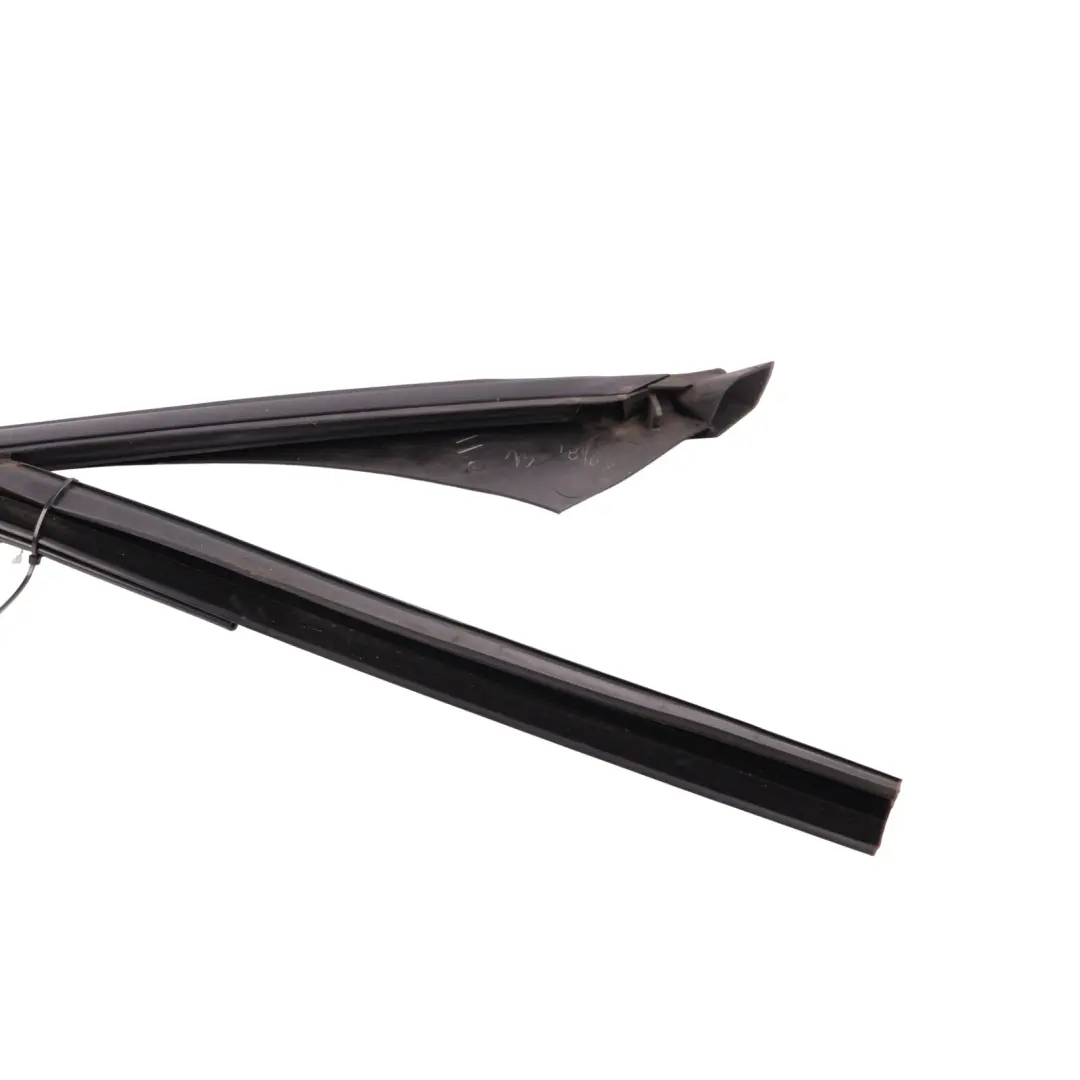 Mercedes W205 Cadre Fenêtre Avant Porte Droite Moulure Joint - SKU A2057254600-1 - Numéro de pièce A2057254600