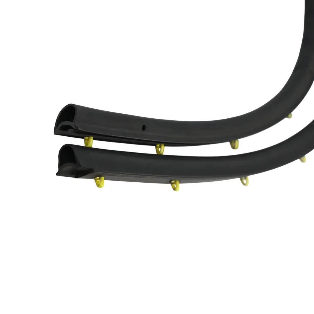 Mercedes C205 Türdichtung Fensterführungsschiene Vorne Rechts - SKU A2057270487 - Teilenummer A2057270487