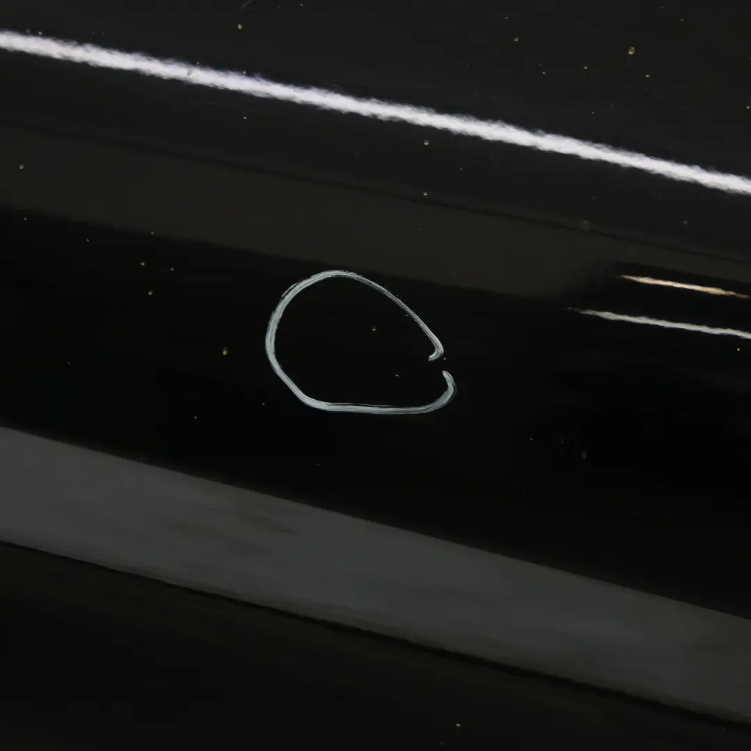 Porta Posteriore Sinistra Obsidian Black Metallic Nero - 197 per Mercedes W205 con numero di parte A2057300105 Mercedes W205 Porta Posteriore Sinistra Obsidian Black Metallic Nero - 197 - SKU A2057300105-OB - Numero di parte A2057300105