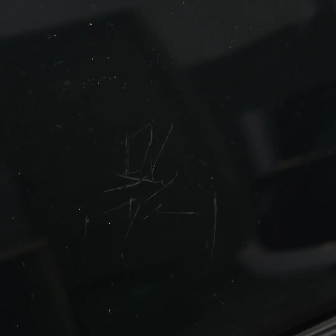 Mercedes W205 Porte Arrière Gauche Selenite Grey Gris Métallisé - 992 - SKU A2057300105-SEL1 - Numéro de pièce A2057300105