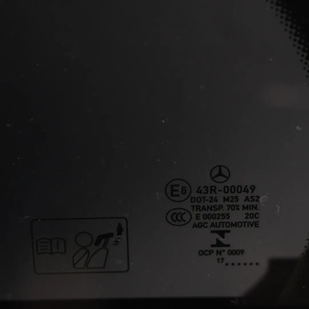 Mercedes W205 Drzwi Lewe Tylne Selenite Grey Szary Metallic - 992 - SKU A2057300105-SEL1 - Numer Części A2057300105