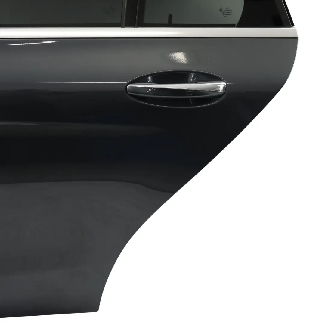 Arrière Gauche Gris Ténorité Métallisé 755 pour Mercedes S205 Estate Porte à propos du numéro de pièce A2057300305 Mercedes S205 Estate Porte Arrière Gauche Gris Ténorité Métallisé 755 - SKU A2057300305-TNG - Numéro de pièce A2057300305