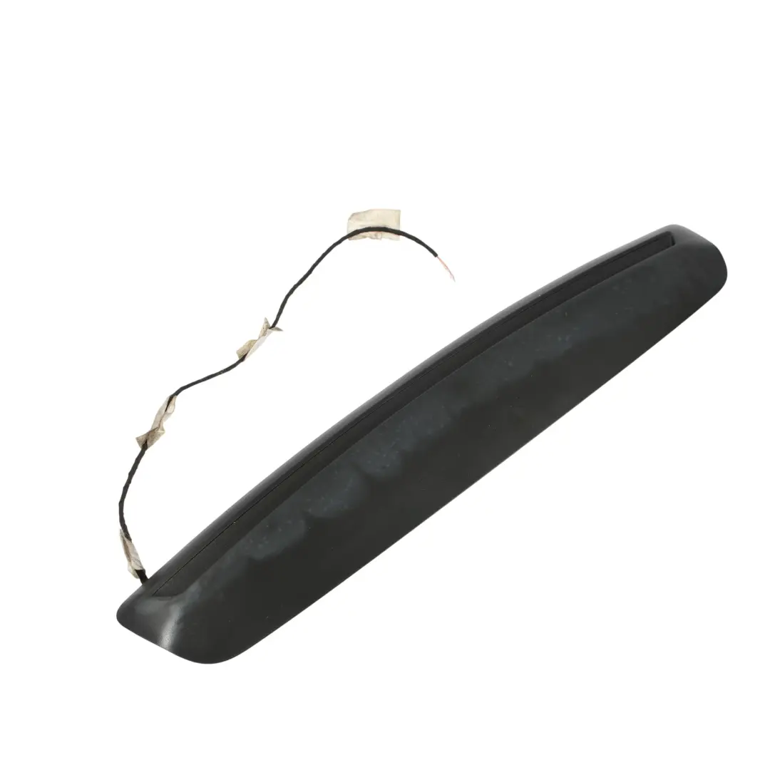 Osłona Trzeciego Światła Stopu Czarna do Mercedes W205 o numerze A2058200060 Mercedes W205 Osłona Trzeciego Światła Stopu Czarna - SKU A2058200060-1 - Numer Części A2058200060