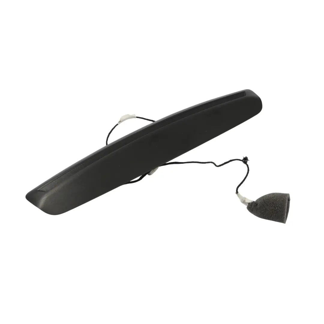 Luce Stop Aggiuntiva Posteriore Nera per Mercedes W205 Berlina con numero di parte A2058200260 Mercedes W205 Berlina Luce Stop Aggiuntiva Posteriore Nera - SKU A2058200260-2 - Numero di parte A2058200260