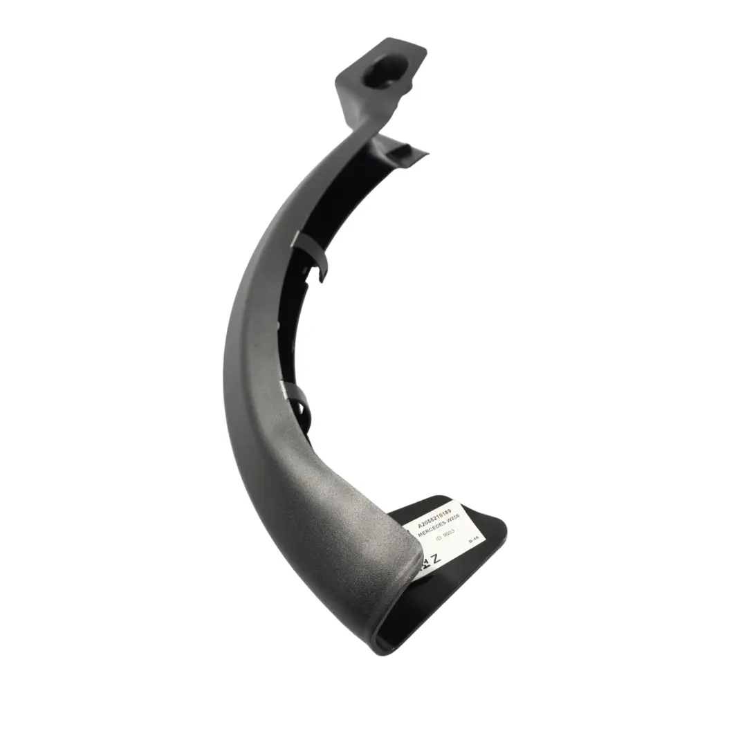 Couvercle Garniture Charnière Coffre Droite pour Mercedes W205 à propos du numéro de pièce A2058210189 Mercedes W205 Couvercle Garniture Charnière Coffre Droite - SKU A2058210189 - Numéro de pièce A2058210189
