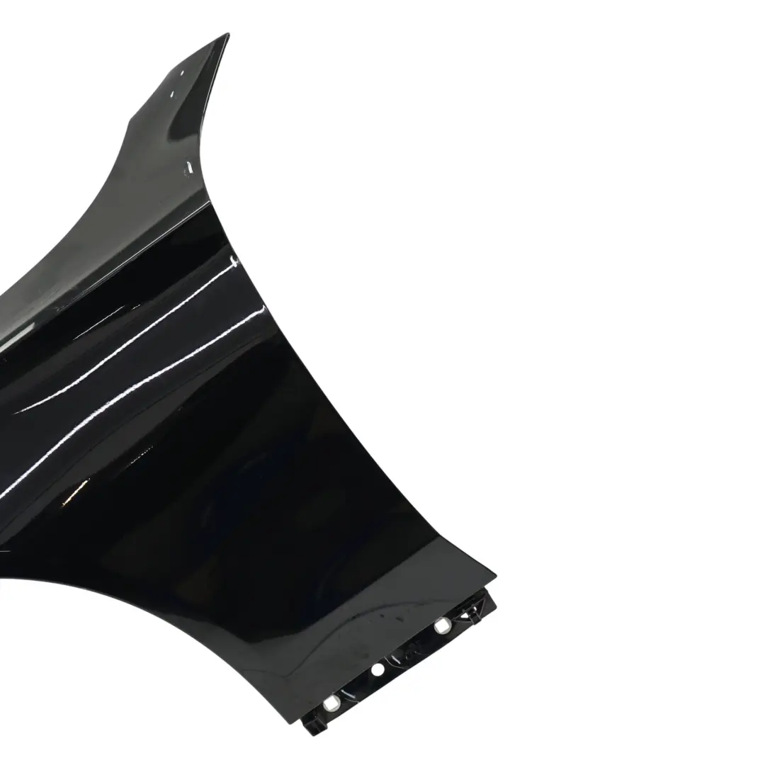 Kotflügel Vorne Links Seite Obsidian Schwarz Metallic 197 für Mercedes W205 mit Teilenummer A2058800118 Mercedes W205 Kotflügel Vorne Links Seite Obsidian Schwarz Metallic 197 - SKU A2058800118-OB - Teilenummer A2058800118