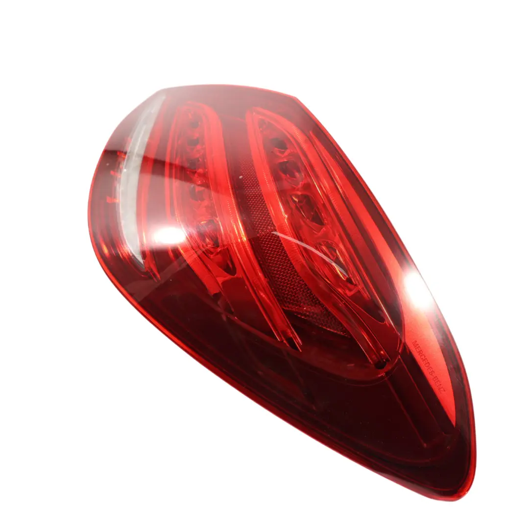 Mercedes W205 Limousine Rückleuchte LED Seitenwand Rechts Rücklicht - SKU A2059061457-1 - Teilenummer A2059061457