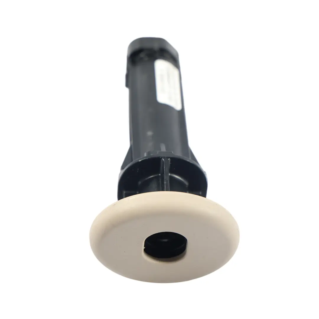 Guía Reposacabezas Asiento Delantero Beige para Mercedes W213 con número de pieza A2059700841 Mercedes W213 Guía Reposacabezas Asiento Delantero Beige - SKU A2059700841 - Número de pieza A2059700841