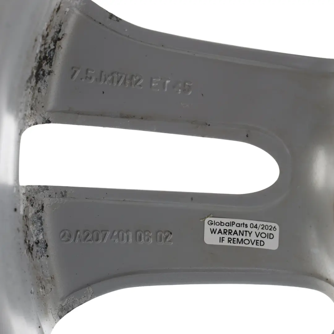 Felga Aluminiowa 17" 7,5J ET:45 Srebrna do Mercedes C207 o numerze A2074010602 Mercedes C207 Felga Aluminiowa 17" 7,5J ET:45 Srebrna - SKU A2074010602-2 - Numer Części A2074010602
