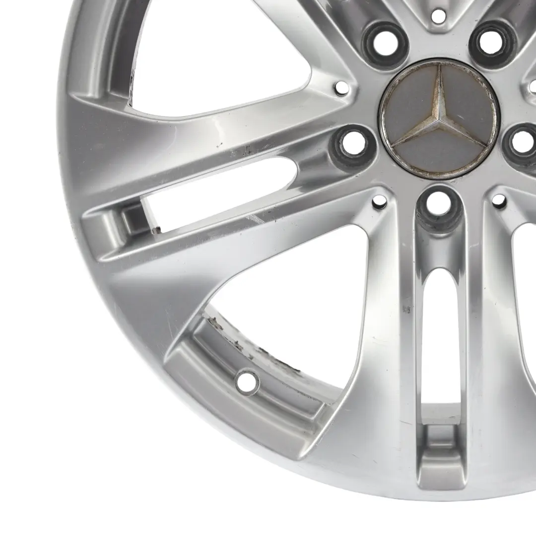 Cerchio In Lega 17" 5 Doppie Razze 7,5J ET:45 Argento per Mercedes C207 con numero di parte A2074010602 Mercedes C207 Cerchio In Lega 17" 5 Doppie Razze 7,5J ET:45 Argento - SKU A2074010602-2 - Numero di parte A2074010602