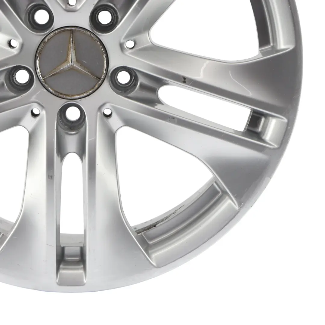 Jante Alliage 17" 5 Branches Doubles 7,5J ET:45 Argent pour Mercedes C207 à propos du numéro de pièce A2074010602 Mercedes C207 Jante Alliage 17" 5 Branches Doubles 7,5J ET:45 Argent - SKU A2074010602-2 - Numéro de pièce A2074010602