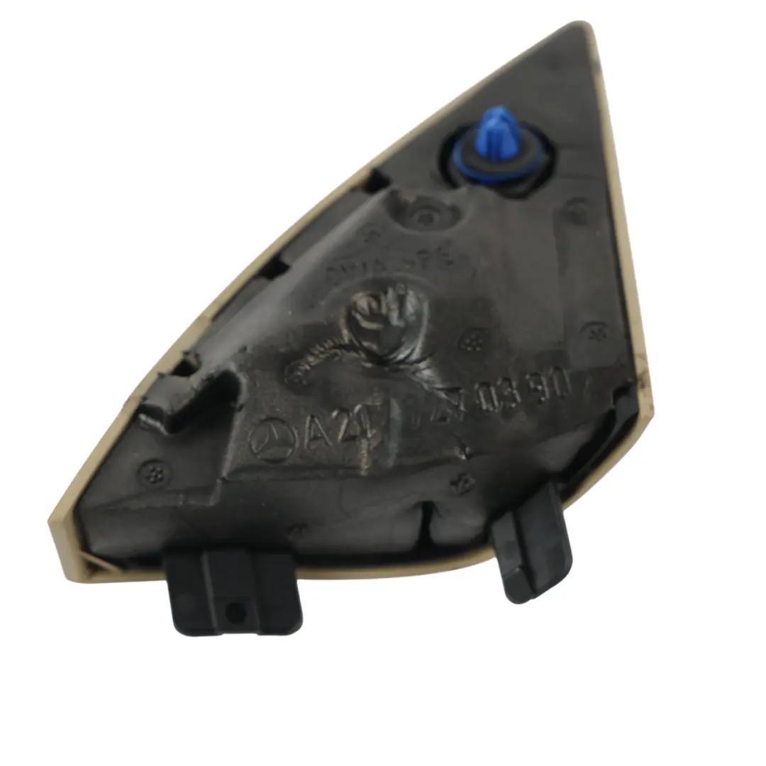 W207 Maskownica Trójkąt Drzwi Lewa Beżowa do Mercedes o numerze A2077200311 Mercedes W207 Maskownica Trójkąt Drzwi Lewa Beżowa - SKU A2077200311-1 - Numer Części A2077200311