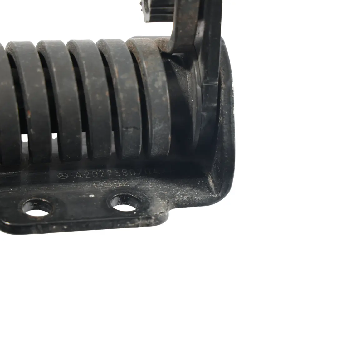 Resorte Bisagra Tapa Maletero Trasero Izquierdo para Mercedes C207 con número de pieza A2077500928 Mercedes C207 Resorte Bisagra Tapa Maletero Trasero Izquierdo - SKU A2077500928 - Número de pieza A2077500928