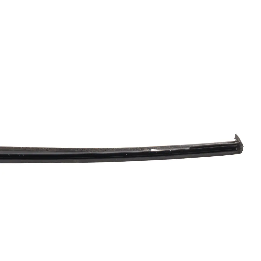 Mercedes A209 Moldura Parabrisas Delantera Derecha Tira - SKU A2096901462 - Número de pieza A2096901462