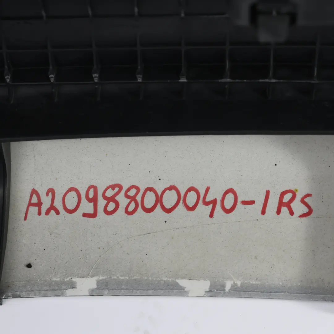 Zderzak Tylny Iridium Silver Srebrny Metalik - 775 do Mercedes W209 o numerze A2098800040 Mercedes W209 Zderzak Tylny Iridium Silver Srebrny Metalik - 775 - SKU A2098800040-IRS - Numer Części A2098800040