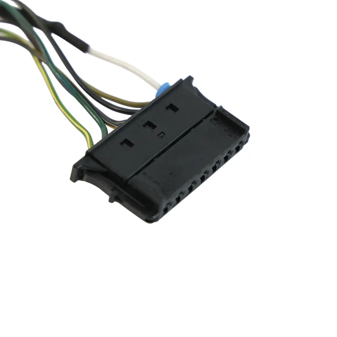 Bouchon Lampe Câblage prise d'éclairage arrière gauche pour Mercedes W221 à propos du numéro de pièce A2115450328 Mercedes W221 Bouchon Lampe Câblage prise d'éclairage arrière gauche - SKU A2115450328 - Numéro de pièce A2115450328