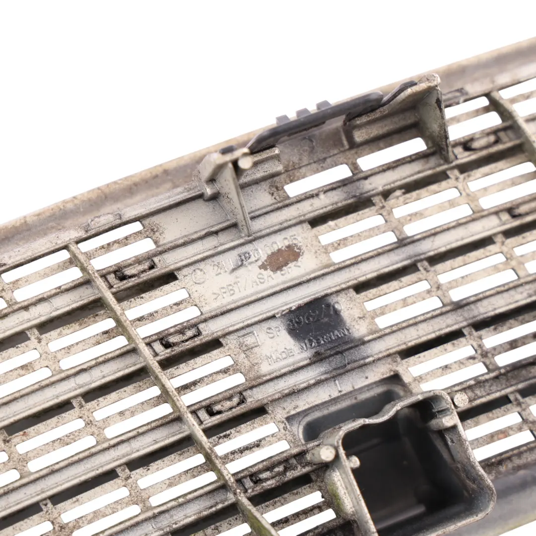 Front Bonnet Hood Grill Designo Silver - 029 to Mercedes W211 C219 with Part number A2118800005 Mercedes W211 C219 Front Bonnet Hood Grill Designo Silver - 029 - SKU A2118800005-SVR - Part number A2118800005