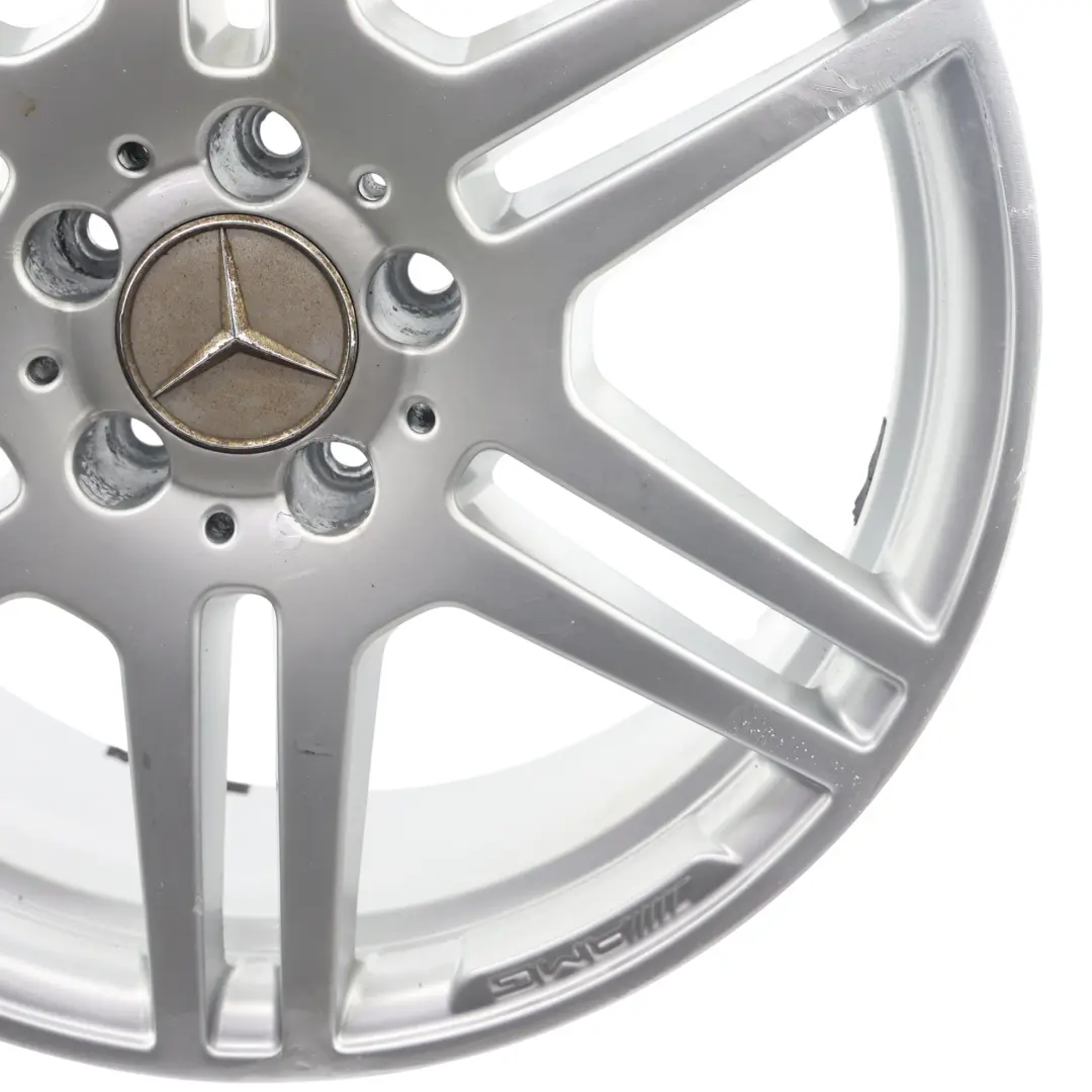 essieu arriere jante en alliage argente 18" ET:48 8,5J pour Mercedes W212 à propos du numéro de pièce A2124012302 Mercedes W212 essieu arriere jante en alliage argente 18" ET:48 8,5J - SKU A2124012302-1 - Numéro de pièce A2124012302