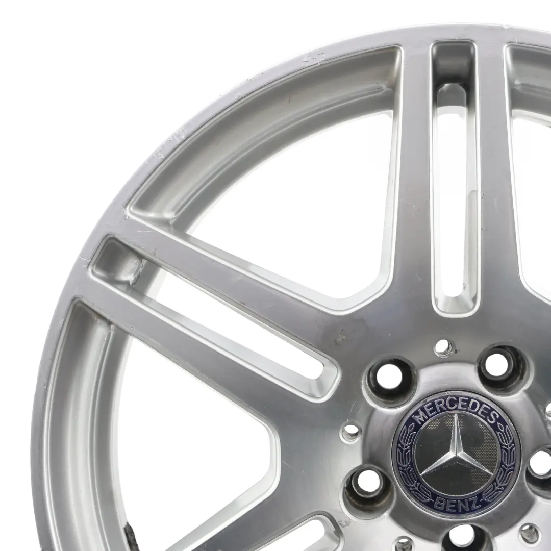 Jante De Roue Arrière En Alliage Argent 18" ET:54 9J pour Mercedes W212 à propos du numéro de pièce A2124012402 Mercedes W212 Jante De Roue Arrière En Alliage Argent 18" ET:54 9J - SKU A2124012402-1 - Numéro de pièce A2124012402