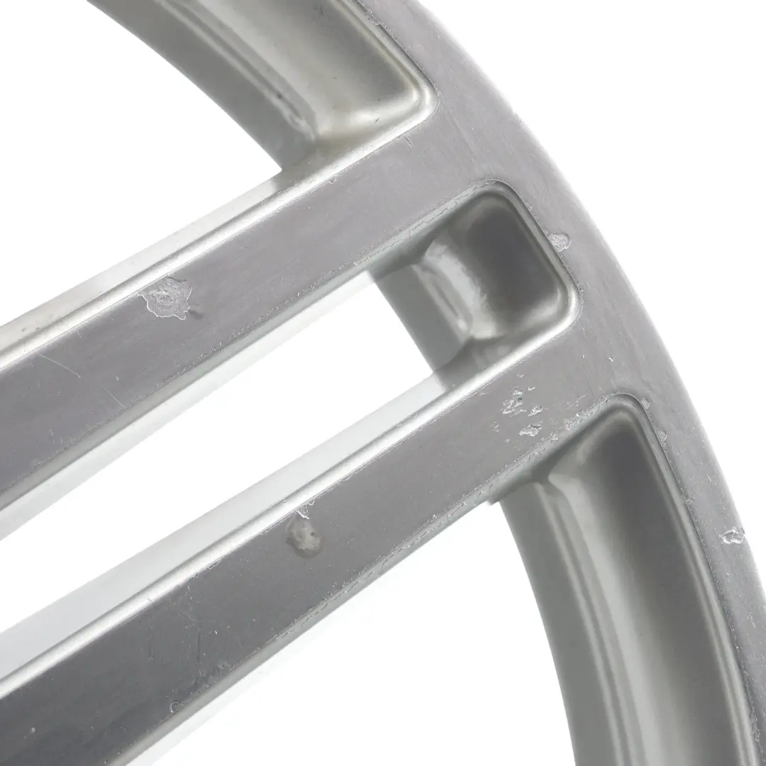 Eje Trasero Plata Llanta De Aleacion 18 "ET: 54 9J para Mercedes W212 con número de pieza A2124012402 Mercedes W212 Eje Trasero Plata Llanta De Aleacion 18 "ET: 54 9J - SKU A2124012402-1 - Número de pieza A2124012402