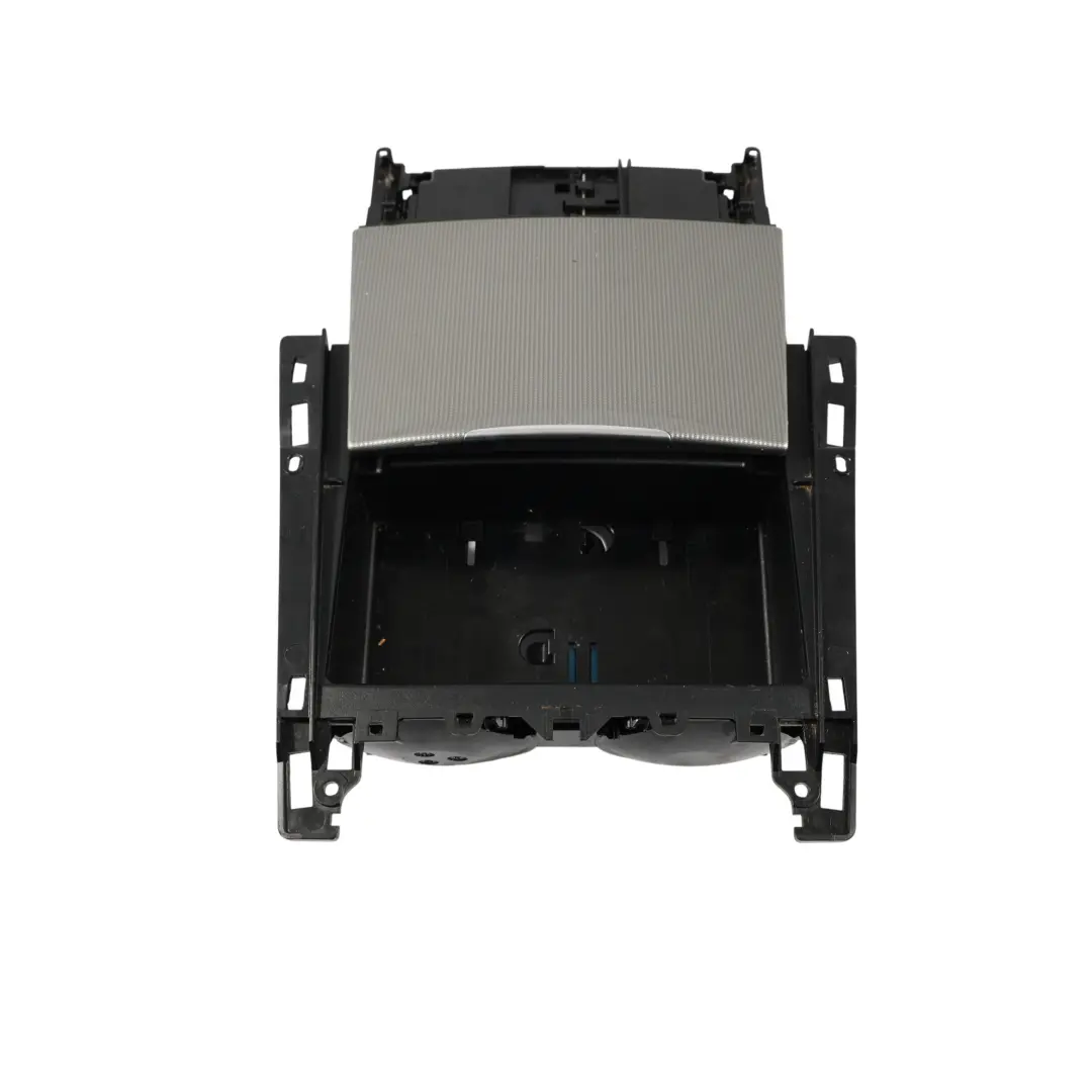 Consola Central Cenicero Cubierta Plateado para Mercedes W212 con número de pieza A2126809750 Mercedes W212 Consola Central Cenicero Cubierta Plateado - SKU A2126809750-2 - Número de pieza A2126809750