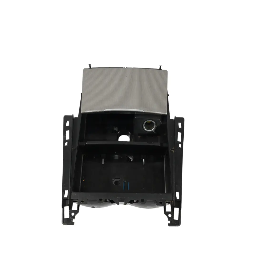 Mercedes W212 Consola Central Cenicero Cubierta Plateado - SKU A2126809750-2 - Número de pieza A2126809750