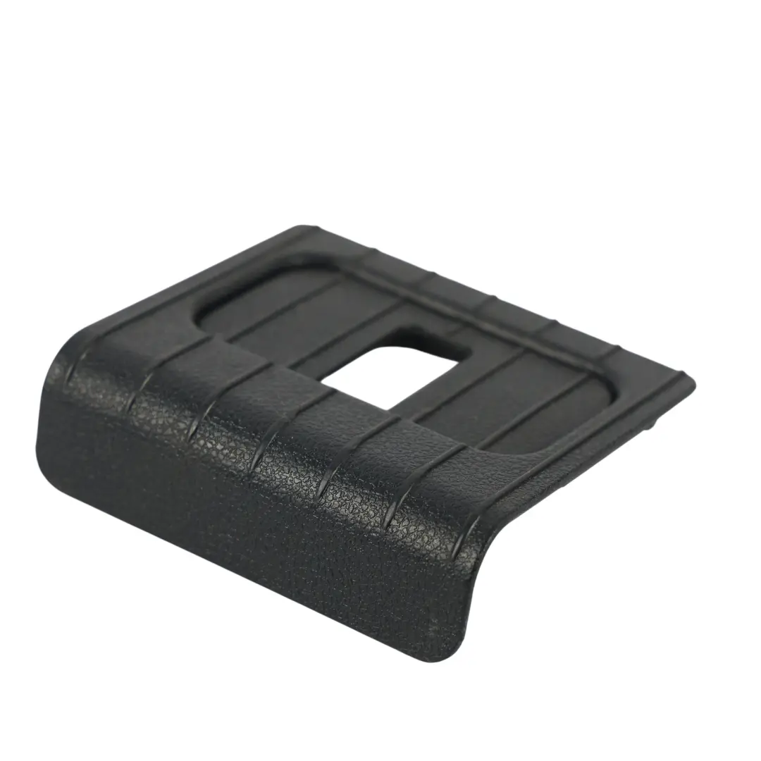 Copertura Plastica Serratura Bordo Bagagliaio per Mercedes W212 con numero di parte A2126900007 Mercedes W212 Copertura Plastica Serratura Bordo Bagagliaio - SKU A2126900007 - Numero di parte A2126900007