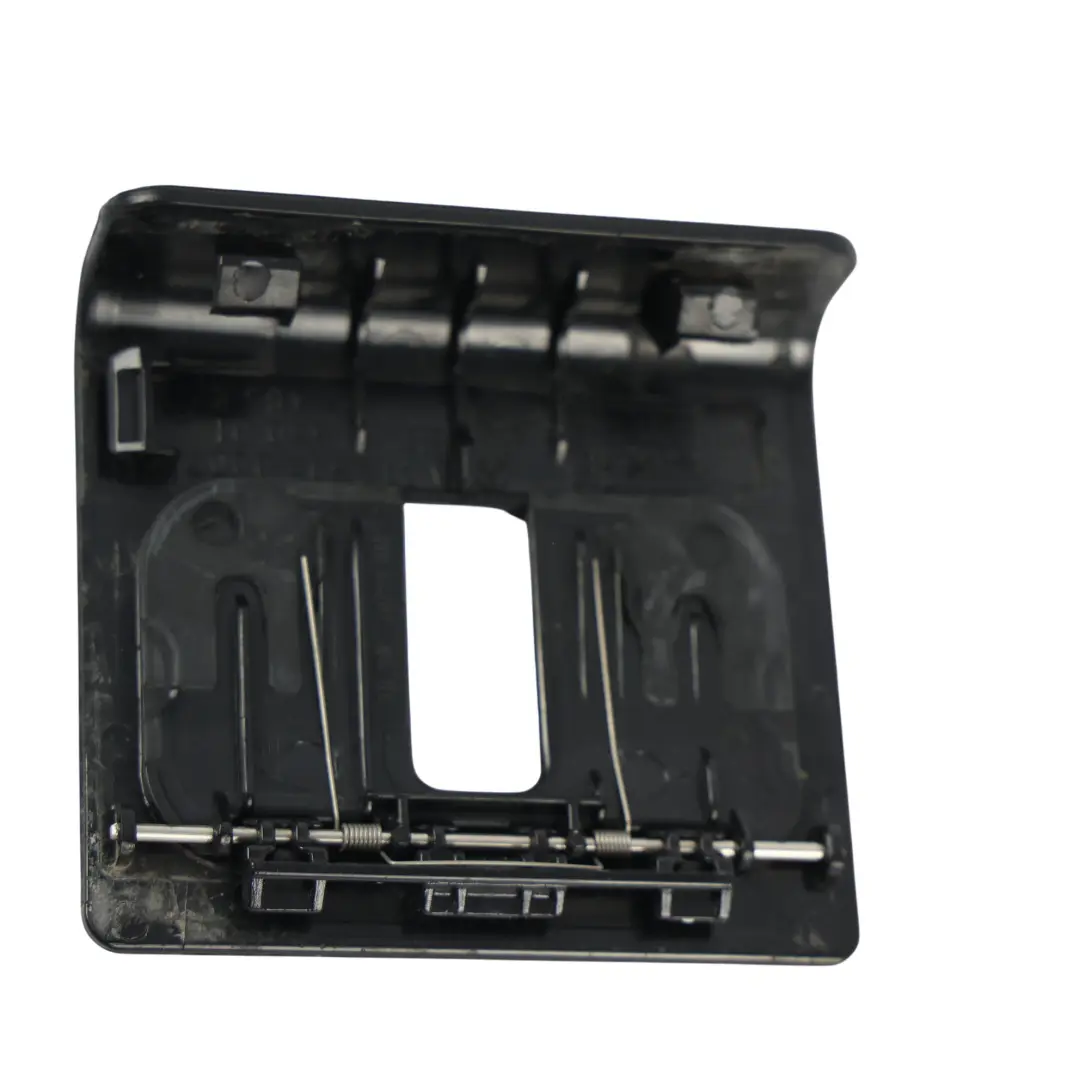 Copertura Plastica Serratura Bordo Bagagliaio per Mercedes W212 con numero di parte A2126900007 Mercedes W212 Copertura Plastica Serratura Bordo Bagagliaio - SKU A2126900007 - Numero di parte A2126900007