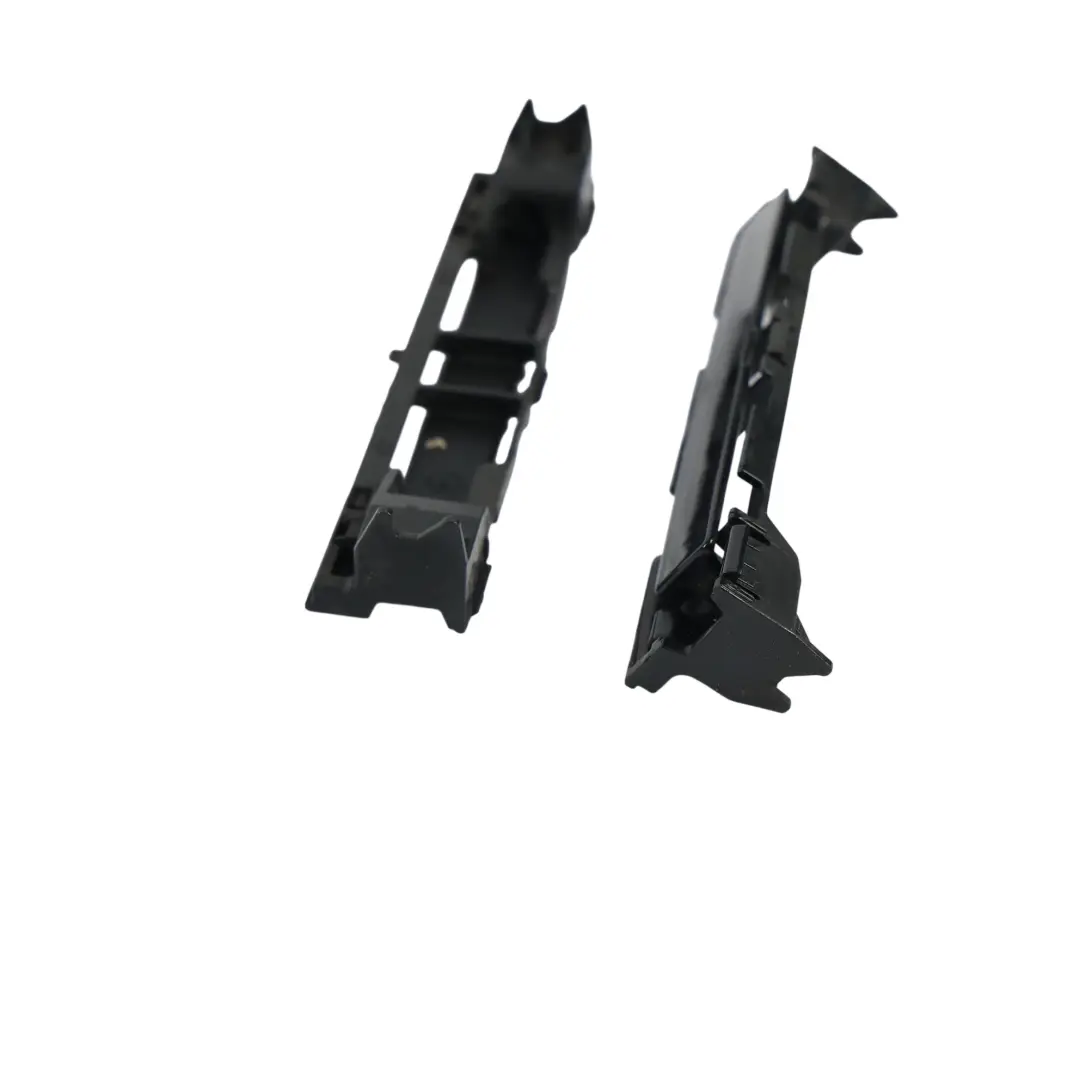 Copertura Binario Tetto Set Destro Nero Obsidian 197 per Mercedes W212 con numero di parte A2126900682 Mercedes W212 Copertura Binario Tetto Set Destro Nero Obsidian 197 - SKU A2126900682-OB1 - Numero di parte A2126900682