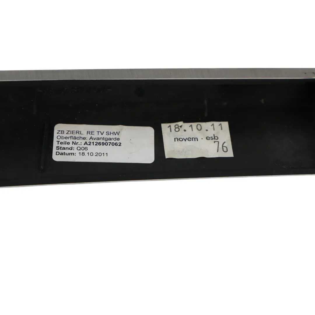 Mercedes W212 Console Centrale Striscia Copertura Destra Alluminio - SKU A2126907062 - Numero di parte A2126907062