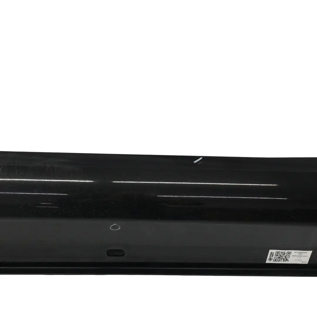 Seitenschweller Türschweller AMG Links Obsidian Schwarz - 775 für Mercedes W212 mit Teilenummer A2126980054 Mercedes W212 Seitenschweller Türschweller AMG Links Obsidian Schwarz - 775 - SKU A2126980054-OB1 - Teilenummer A2126980054