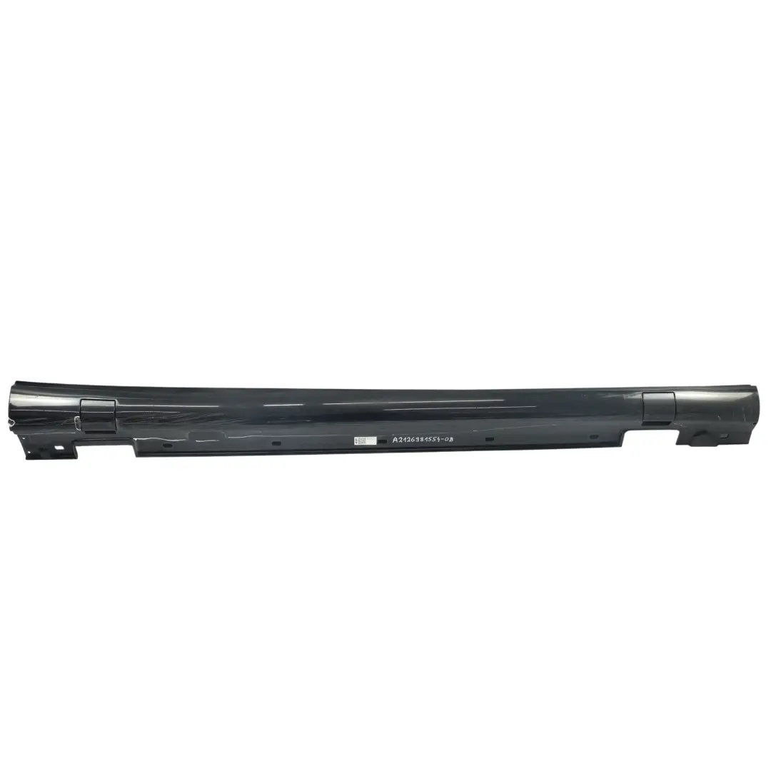 Battitacco Porta AMG Destro Nero Obsidian Metallizzato 775 per Mercedes W212 con numero di parte A2126981554 Mercedes W212 Battitacco Porta AMG Destro Nero Obsidian Metallizzato 775 - SKU A2126981554-OB - Numero di parte A2126981554