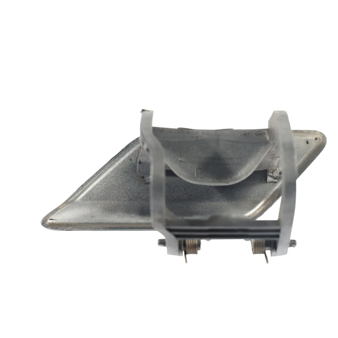 Copertura Lavavetri Anteriore Destro Argento Iridio per Mercedes W212 con numero di parte A2128600208 Mercedes W212 Copertura Lavavetri Anteriore Destro Argento Iridio - SKU A2128600208-IRS - Numero di parte A2128600208