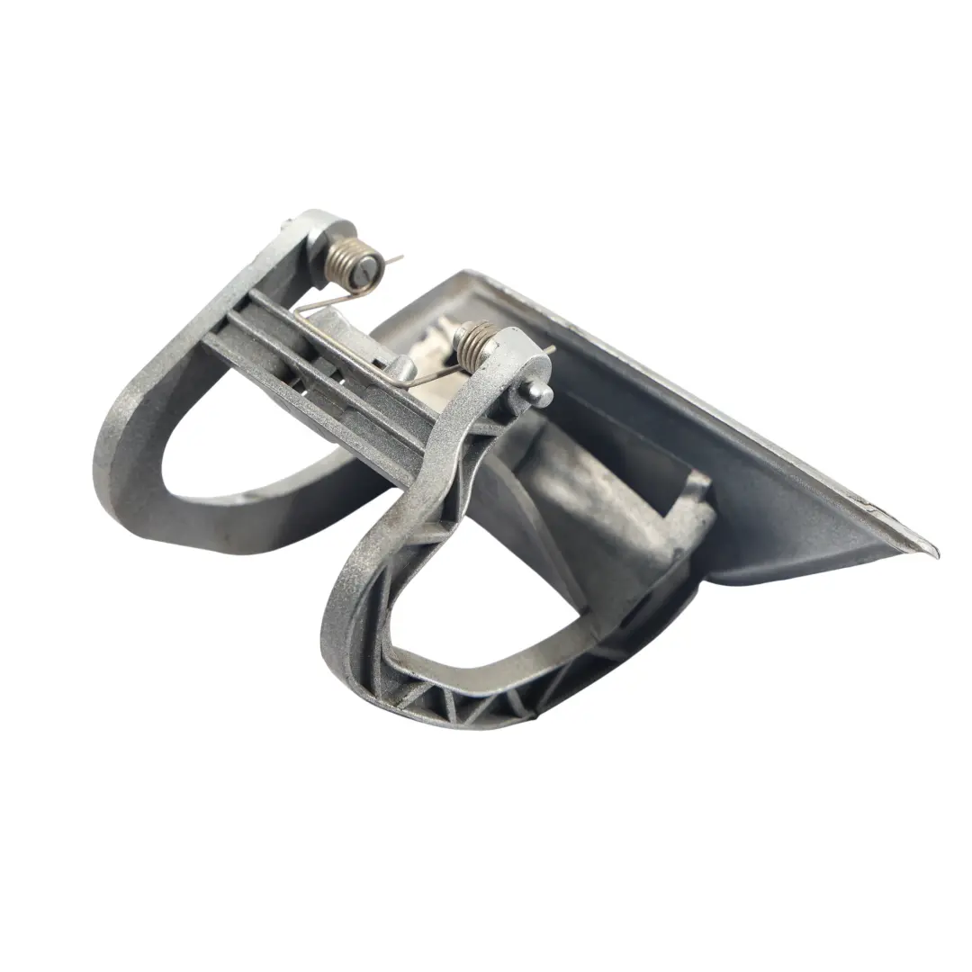 Copertura Lavavetri Anteriore Destro Argento Iridio per Mercedes W212 con numero di parte A2128600208 Mercedes W212 Copertura Lavavetri Anteriore Destro Argento Iridio - SKU A2128600208-IRS - Numero di parte A2128600208