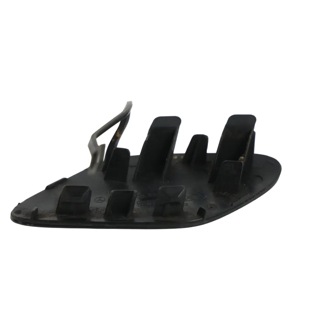 Cache Œillet Remorquage Pare-Chocs Avant Noir Obsidien pour Mercedes W212 à propos du numéro de pièce A2128852422 Mercedes W212 Cache Œillet Remorquage Pare-Chocs Avant Noir Obsidien - SKU A2128852422-OB - Numéro de pièce A2128852422