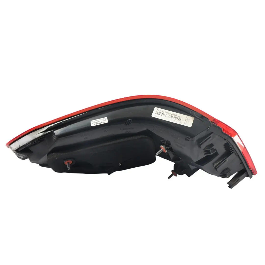 Berline Feu Arrière Panneau Latéral DEPO Droite pour Mercedes W212 à propos du numéro de pièce A2129060658 Mercedes W212 Berline Feu Arrière Panneau Latéral DEPO Droite - SKU A2129060658-2 - Numéro de pièce A2129060658