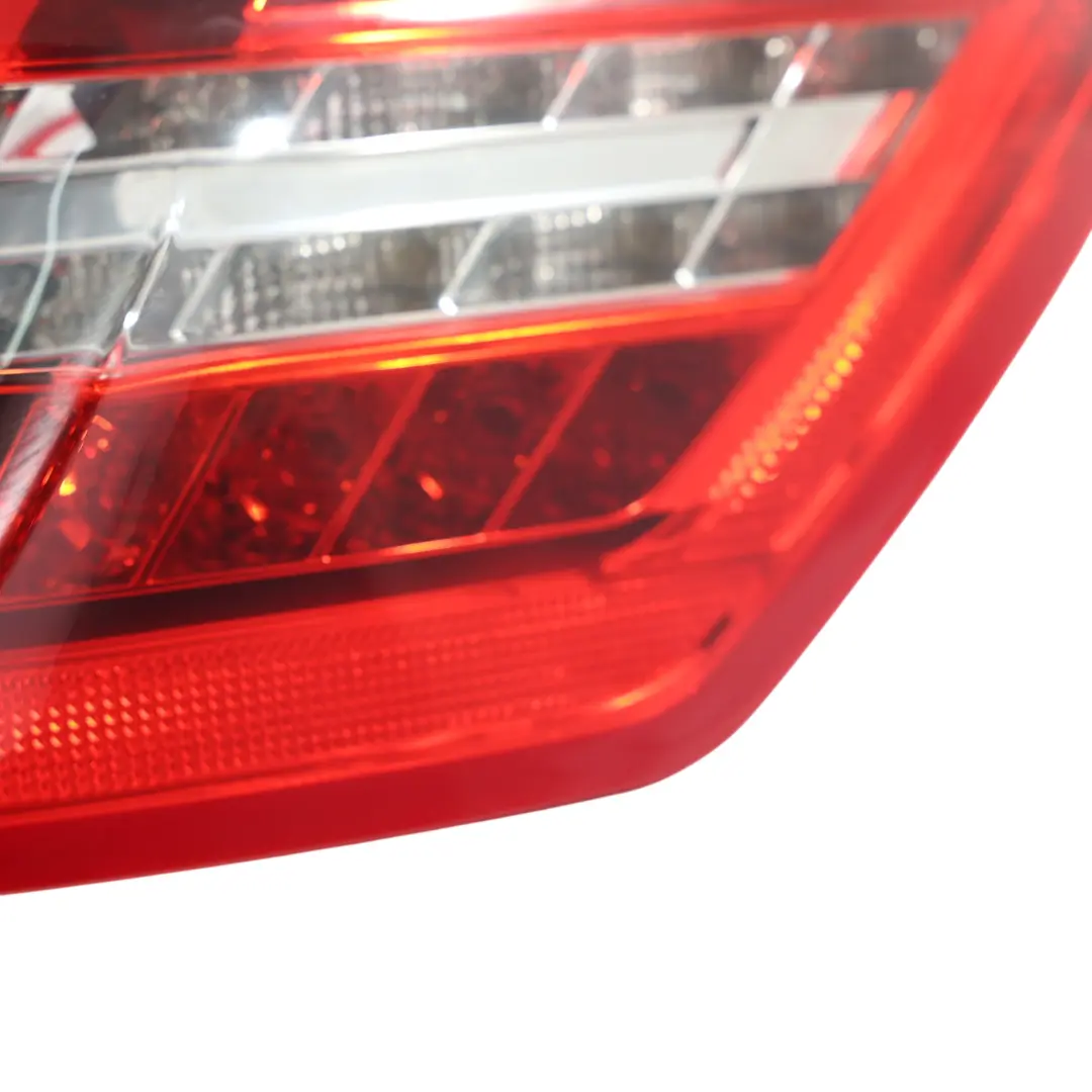 Mercedes W212 Saloon Luz Trasera Lateral Derecha DEPO - SKU A2129060658-2 - Número de pieza A2129060658