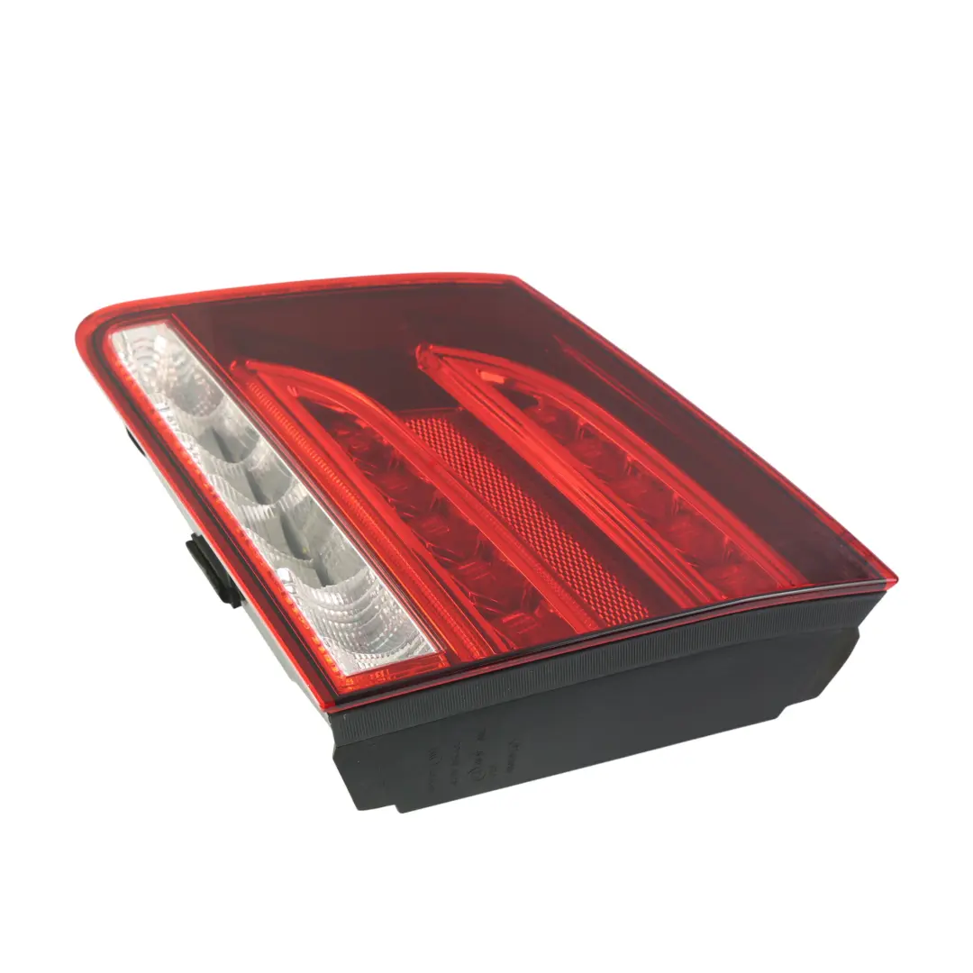 Mercedes S212 Lampa Klapy Bagażnika Tylna Wewnętrzna Prawa - SKU A2129062003 - Numer Części A2129062003