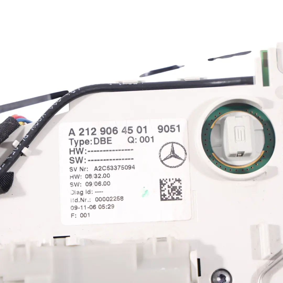 Plafonnier Avant Lecture Lampe Commutateur pour Mercedes W212 à propos du numéro de pièce A2129064501 Mercedes W212 Plafonnier Avant Lecture Lampe Commutateur - SKU A2129064501-2 - Numéro de pièce A2129064501